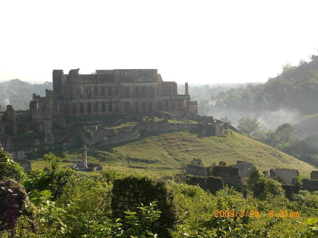La Belle Maison Milot Samson Bagian luar foto